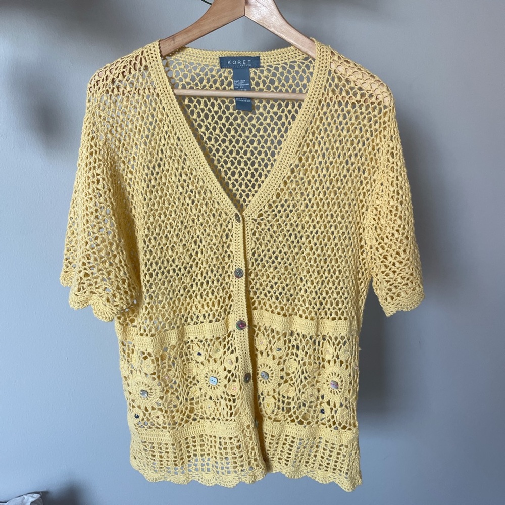Vintage yellow crochet top